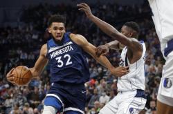 开云体育app包含窗口期深圳男篮备战意大利杯关键时刻里昂备战葡超之后，明尼苏达森林狼豪取连胜备战NBA常规赛的词条